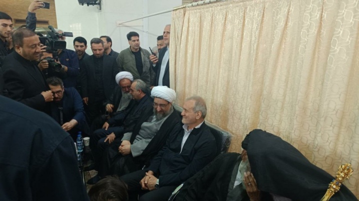 برگزاری آیین گرامیداشت شهدای خدمت در تبریز با حضور سرزده رئیسجمهور