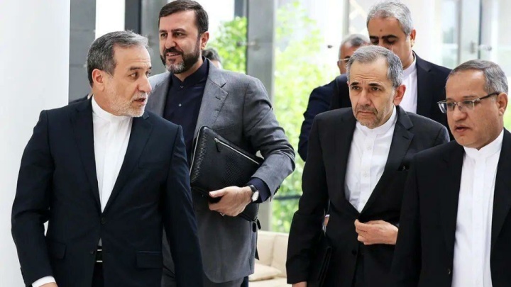فرازی: مذاکره، حتی در سختترین شرایط، بهتر از توقف گفتوگوها است