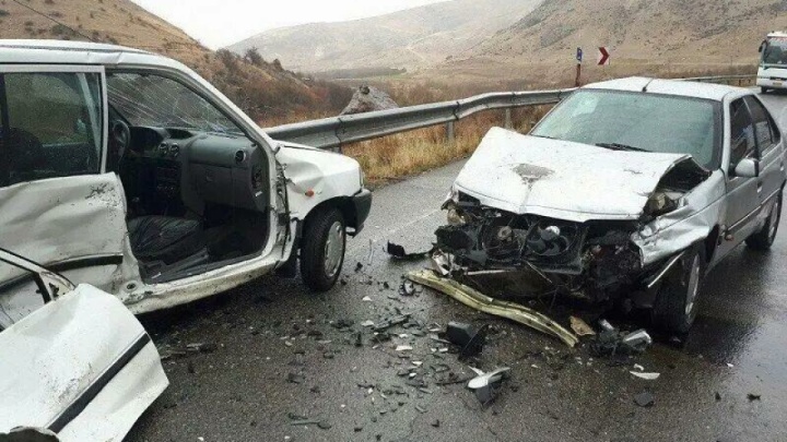 سانحه رانندگی ۲ فوتی و سه مصدوم برجای گذاشت