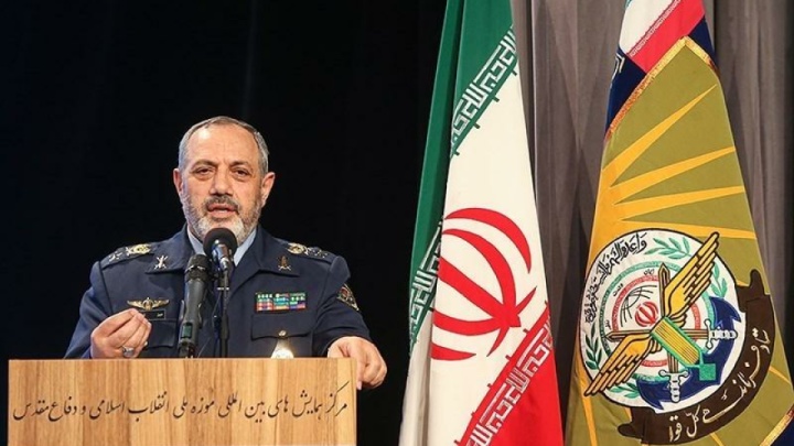 وزیر دفاع:ایران در ساخت انواع شناور سطحی و زیرسطحی خودکفا شد