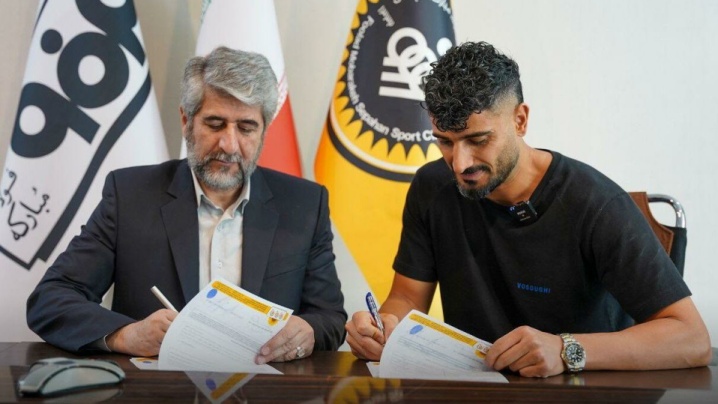زکیپور در سپاهان میماند