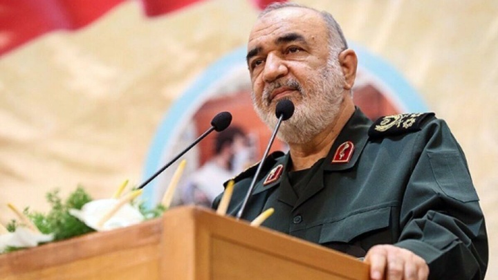 سردار سلامی: دشمن فرمولی برای غلبه بر قدرت ایمان ملت ایران پیدا نمیکند