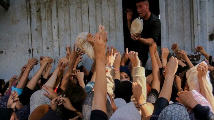 هشدار درباره نظامیشدن کمکها در غزه/ تعطیلی کامل نانواییها