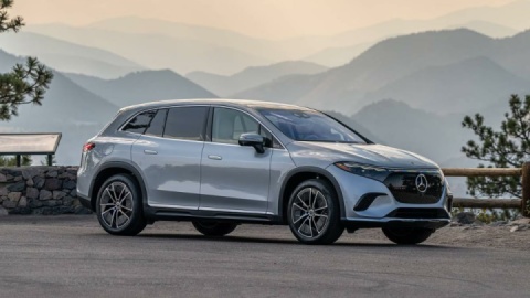 مرسدس EQS SUV؛ شاسی‌بلند برقی با دی‌ان‌ای S کلاس