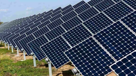 آغاز احداث نیروگاه‌های خورشیدی در کشور
