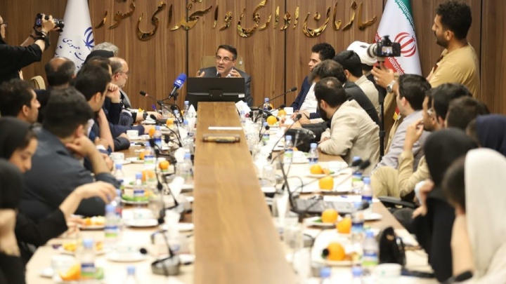 حضور نخبگان در نظام اداری، آینده كشور را متحول میكند