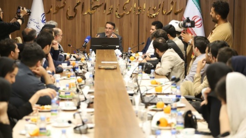 حضور نخبگان در نظام اداری، آینده كشور را متحول می‌كند