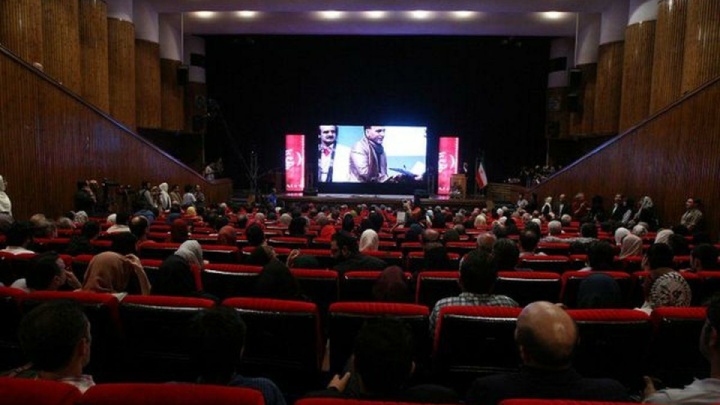 هر نقدی سیاهنمایی نیست