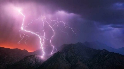 برخورد صاعقه یک فوتی و یک مصدوم بر جای گذاشت