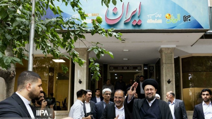 گزارش تصویری/ بازدید حجت الاسلام والمسلمین سید حسن خمینی از موسسه فرهنگی مطبوعاتی ایران