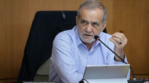 پاسخ پزشکیان به هشدار اتاق ایران: اتابک پیگیر مشکلات شود