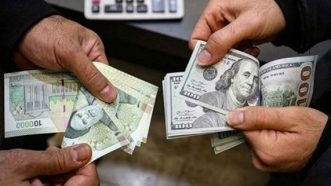 آخرین قیمت ارزها در بازار تجاری؛ قیمت دلار بدون تغییر