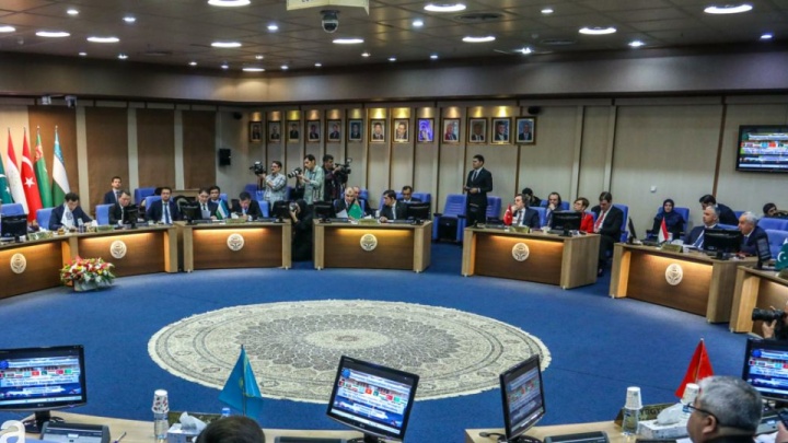 نقشه راه ترانزیتی منطقه اکو در تهران ترسیم میشود