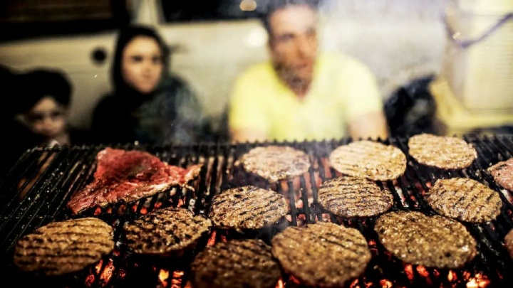 غذا میخواهند و پول ندارند