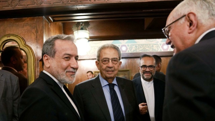 عراقچی با برخی شخصیت ها و نخبگان مصر دیدار و گفت و گو کرد