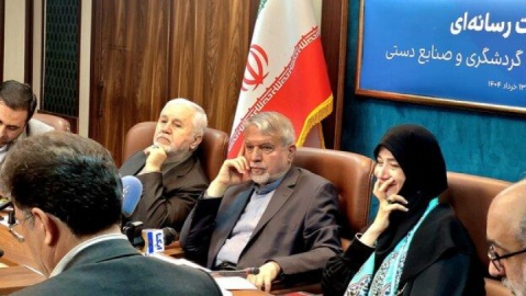 توافق‌ ایران با آذربایجان و مصر درباره سفر، ماجرای تخریب «کُنار صندل» و واگذاری یکی از کاخ‌های ریاست‌جمهوری