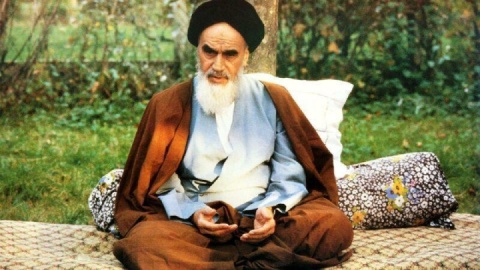 انسان از دیدگاه امام خمینی (ره) چه جایگاهی دارد؟