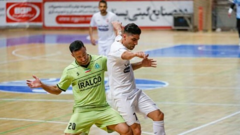 گیتی‌پسند در آستانه فتح جام سفیر