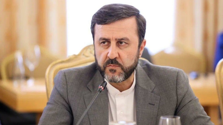 غریبآبادی: سیاستهایمان را برمبنای منافع قدرتها تنظیم نمیکنیم