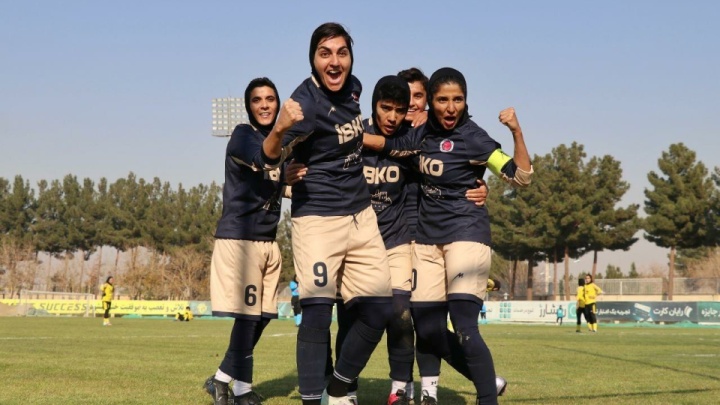 کارت دعوت ‌AFC، برای دختران خاتون بم