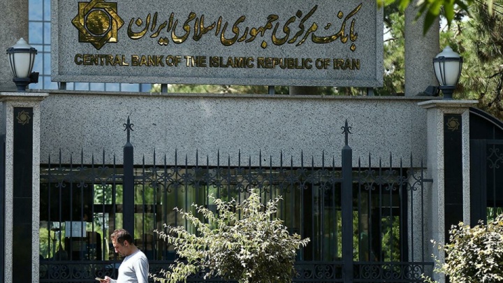 ۹۰ درصد تامین مالی کشور از طریق شبکه بانکی/ پرداخت ۷۶۰۰ همت تسهیلات