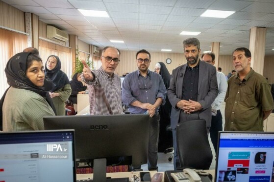 بازدید مسئولان رسانه ای نهاد ریاست جمهوری از روزنامه ایران