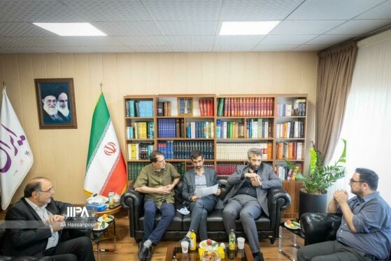بازدید مسئولان رسانه ای نهاد ریاست جمهوری از روزنامه ایران