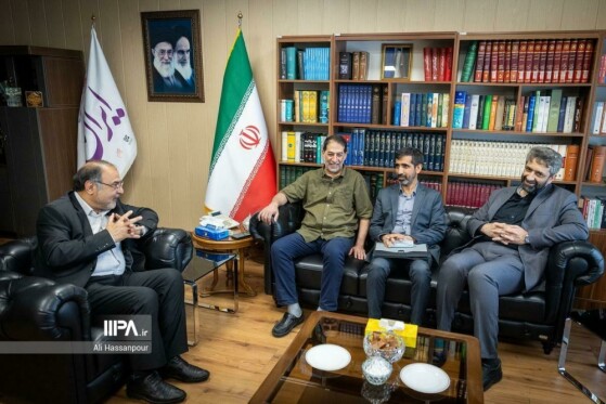 بازدید مسئولان رسانه ای نهاد ریاست جمهوری از روزنامه ایران