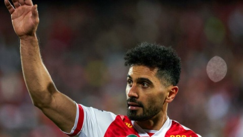 عالیشاه با پرسپولیس دو ساله تمدید کرد