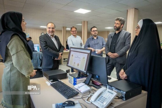 بازدید مسئولان رسانه ای نهاد ریاست جمهوری از روزنامه ایران