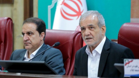 پزشکیان: با قطعنامه‌ها نمی‌توانند ما را از مسیر خود منحرف کنند