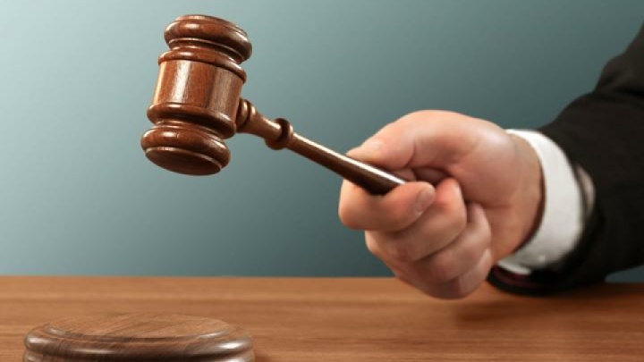 مردی همسن من دخترم را فریب داده است