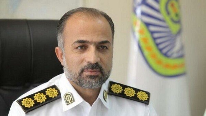 نجات دو نوجوان گرفتار در آزادراه کاشان-نطنز