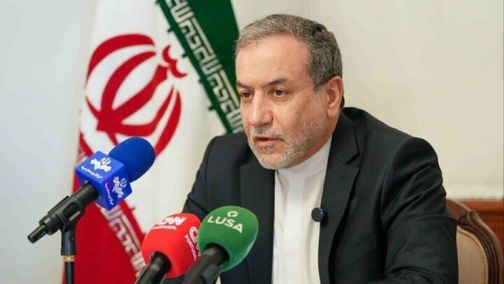 ویدیو/ عراقچی: رژیم صهیونیستی از خط قرمز جدیدی در حقوق بینالملل عبور کرد