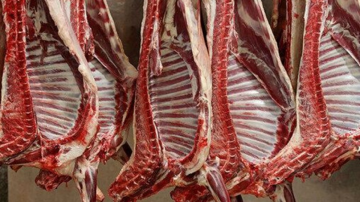 کاهش قیمت گوشت طی یک هفته گذشته/ ذخایر گوشت واردتی و تولیدی کشور بالا است