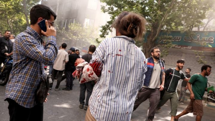 دنیای رنگی کودکان و مادران زیر خروارها خاک