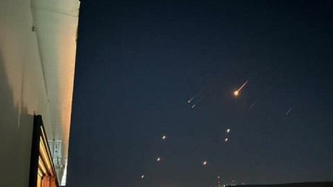 حمله موشکی ایران به سرزمین‌های اشغالی؛ پدافند اسرائیل دوباره خودزنی کرد