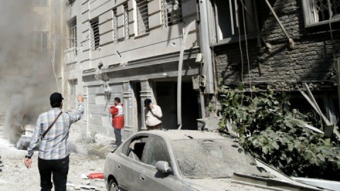 هنرمندان جان‌آگاه، قلم‌ و قلموها را برافرازند