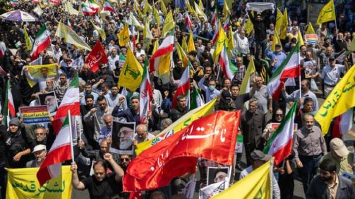 خدمات اتوبوسرانی و تاکسیرانی تهران به راهپیمایان نماز جمعه