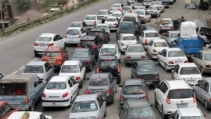 ترافیک سنگین در ورودیهای تهران/ جاده چالوس از ساعت ۱۰ یکطرفه شد