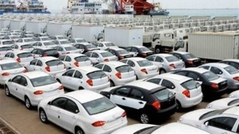 ترخیص خودروهای وارداتی از گمرگ تسریع یابد