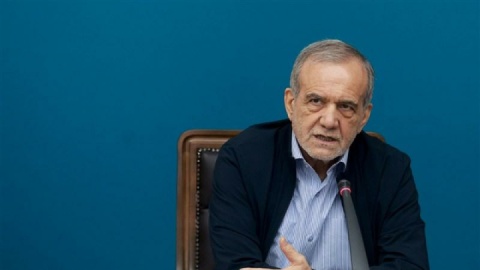 حضور پزشکیان در اجتماع ضد آمریکایی و ضدصهیونیستی میدان انقلاب