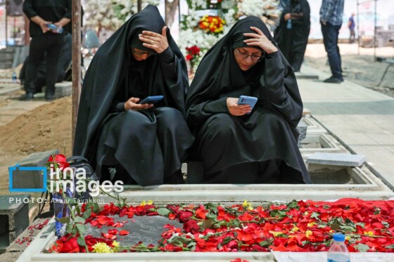 تشییع پیکر شهدای حملات رژیم صهیونیستی در بهشت زهرا (س)