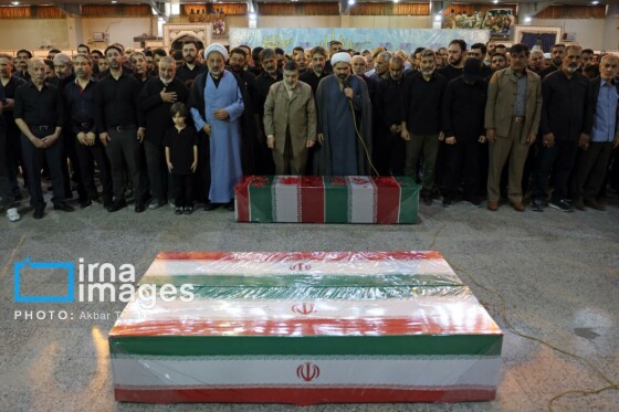 تشییع پیکر شهدای حملات رژیم صهیونیستی در بهشت زهرا (س)