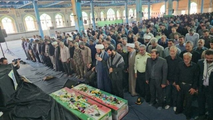 پیکر ۲ شهید حمله رژیم صهیونیستی در زرند تشییع شد