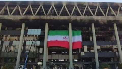 مستند ساختمان شیشه‌ای باید ساخته شود