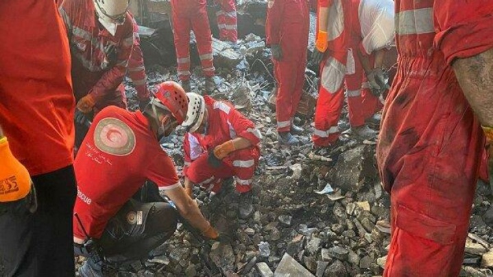 همکاری ۸۳۱۸ نفر از نیروهای هلال احمر با نیروهای مسلح در جنگ