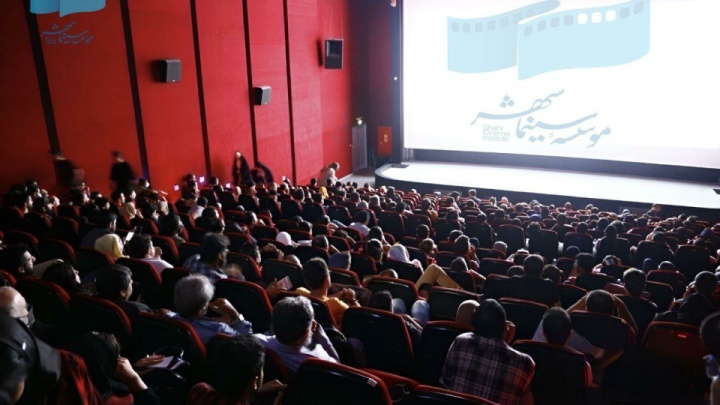 چراغ سینما خاموش نشد