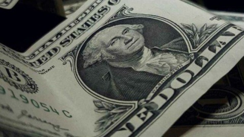 دلار جهانی به کف قیمت چند ساله سقوط کرد
