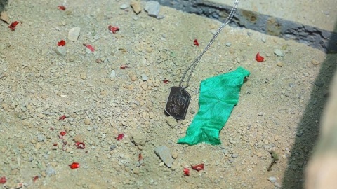 آماده سازی محل خاکسپاری پیکر سردار شهید محمد باقری